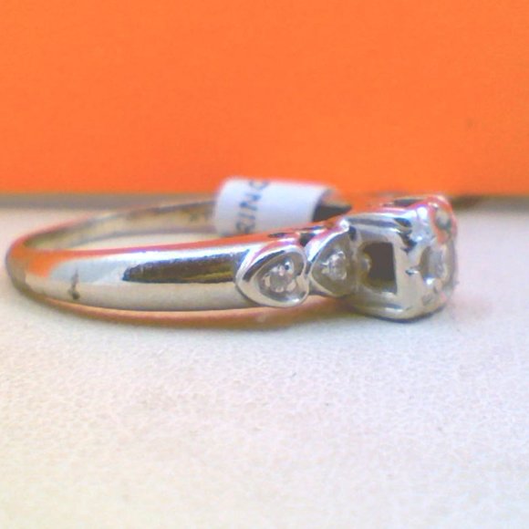 💛14K Vintage Diamond Heart Ring💛 - Picture 6 of 8